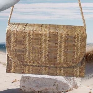Natural Woven Clutch